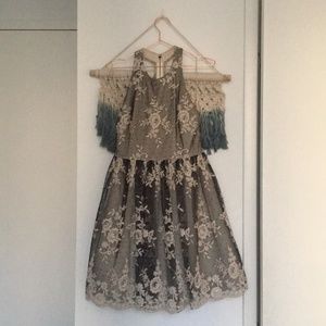Alice+Olivia Lace Halter Prom/Formal Dress